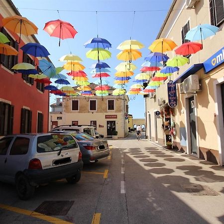 Gianna A4+2 Apartman Novigrad Istria Kültér fotó