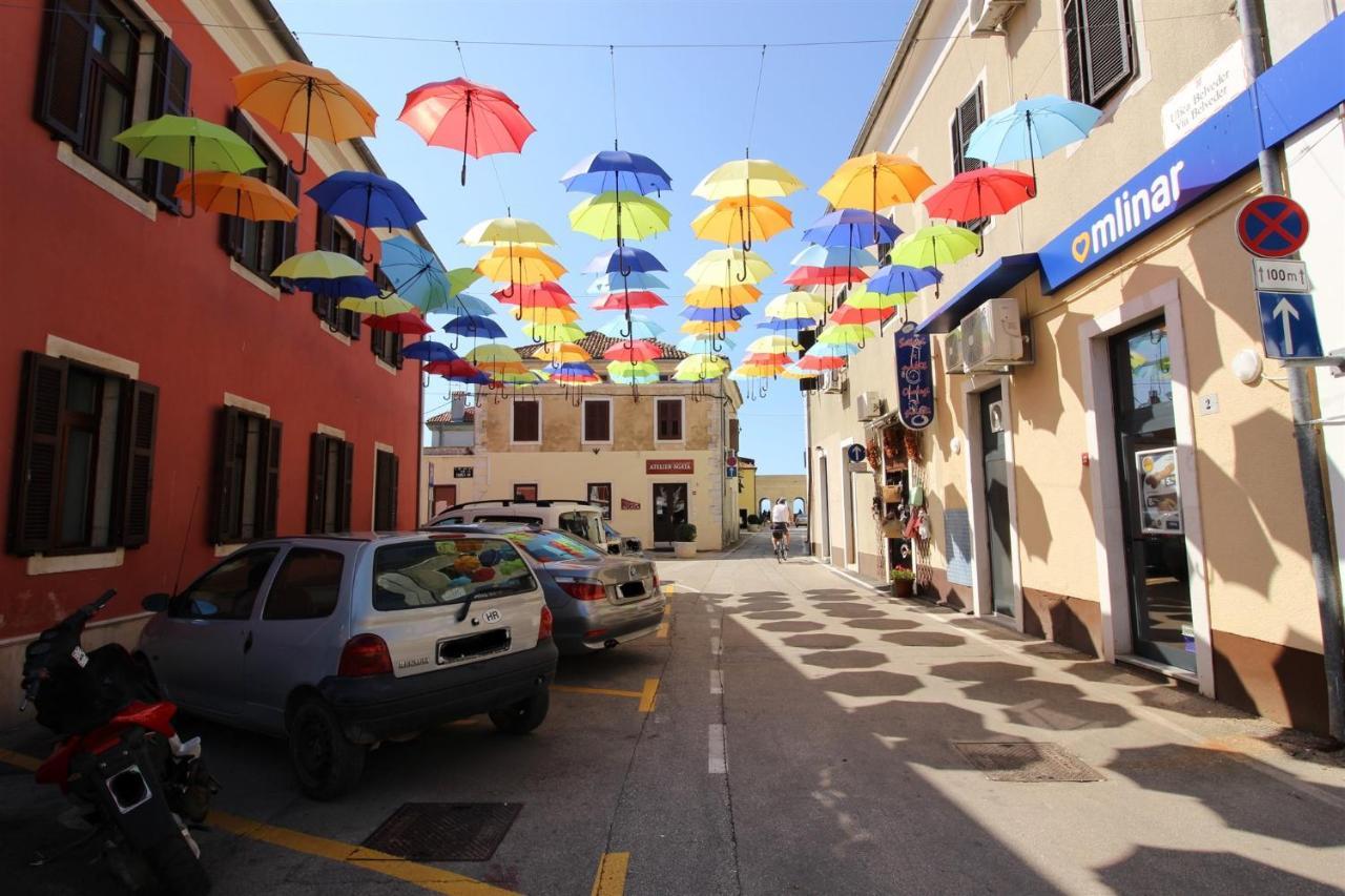 Gianna A4+2 Apartman Novigrad Istria Kültér fotó
